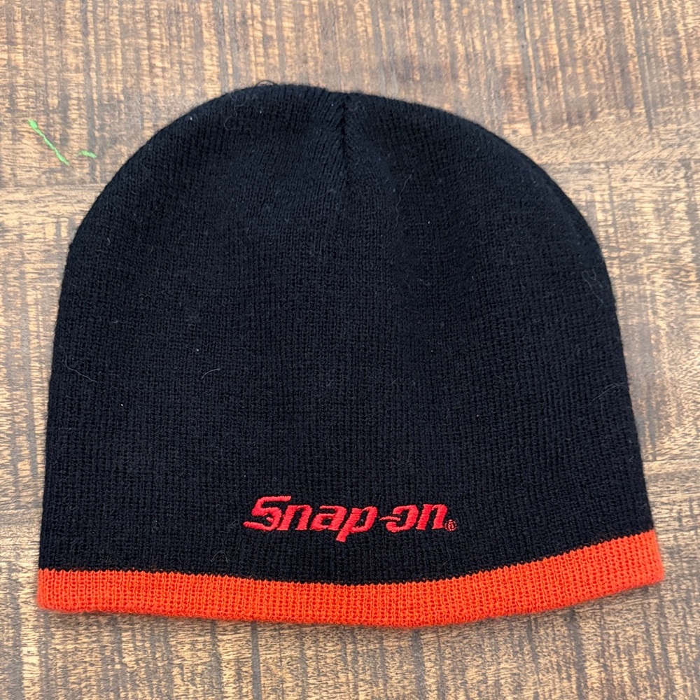 Snap-on Black and Red Beanie Hat